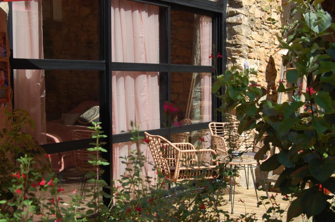 La Bucolique, Chambres Et Jardin D'Hotes Sabran Εξωτερικό φωτογραφία