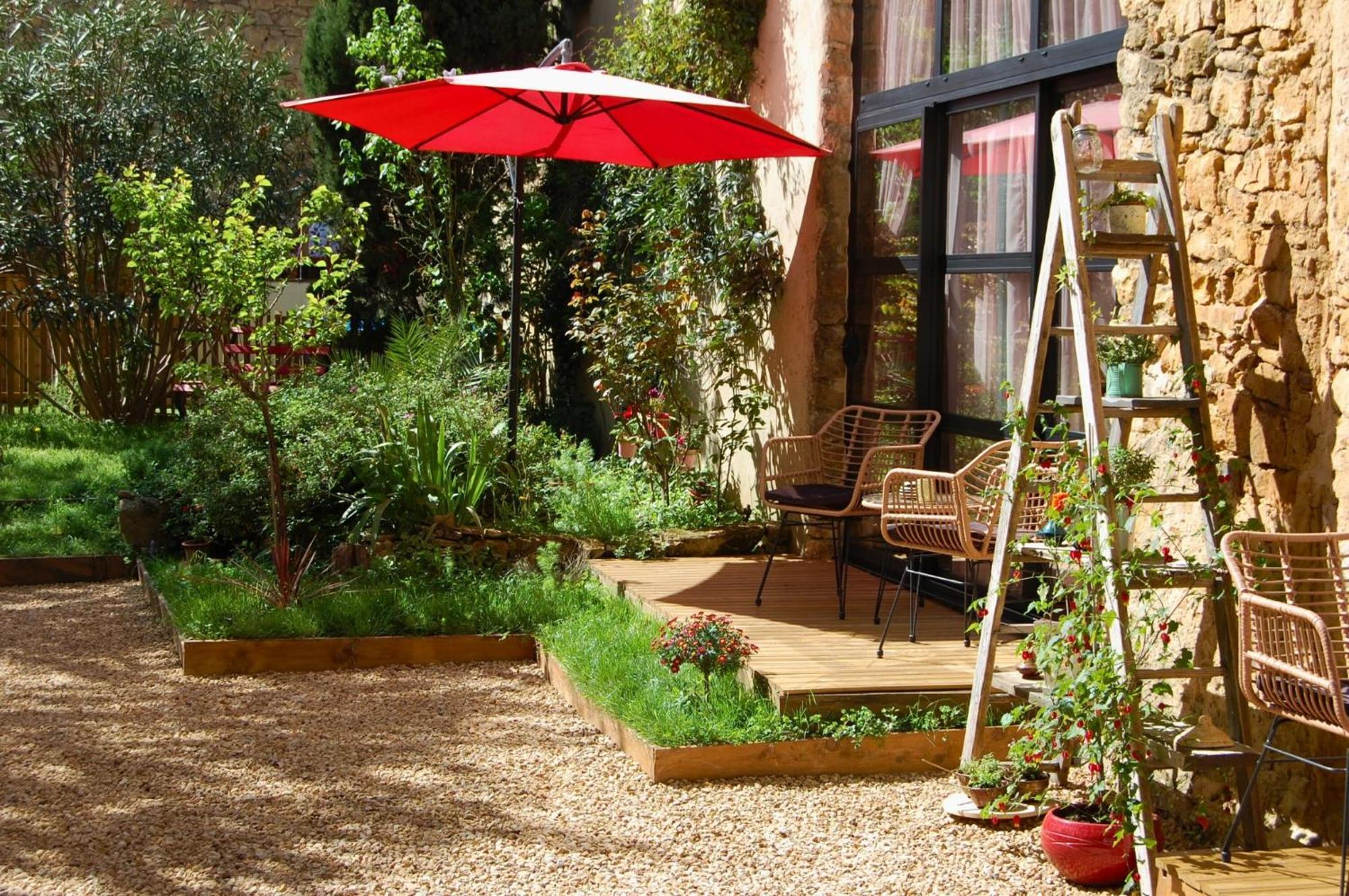 La Bucolique, Chambres Et Jardin D'Hotes Sabran Εξωτερικό φωτογραφία