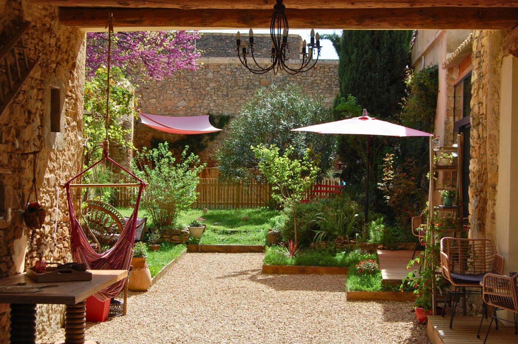 La Bucolique, Chambres Et Jardin D'Hotes Sabran Εξωτερικό φωτογραφία